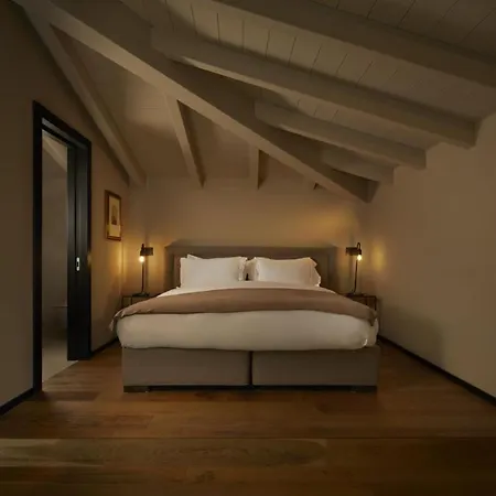 Incredibly Luxurious For 16 Guests With Pool And Jacuzzi Menaggio